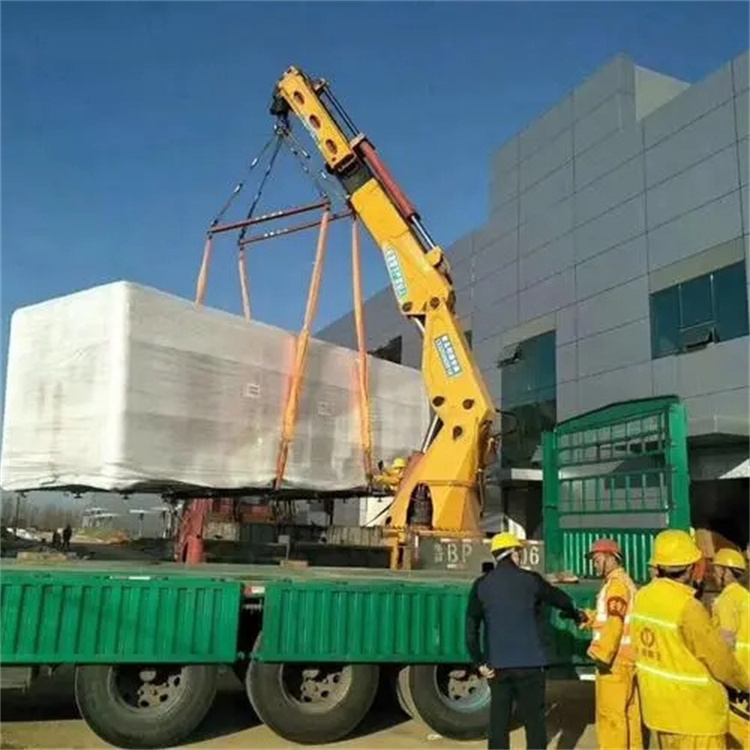 金湖随车吊是否可以进行长途运输